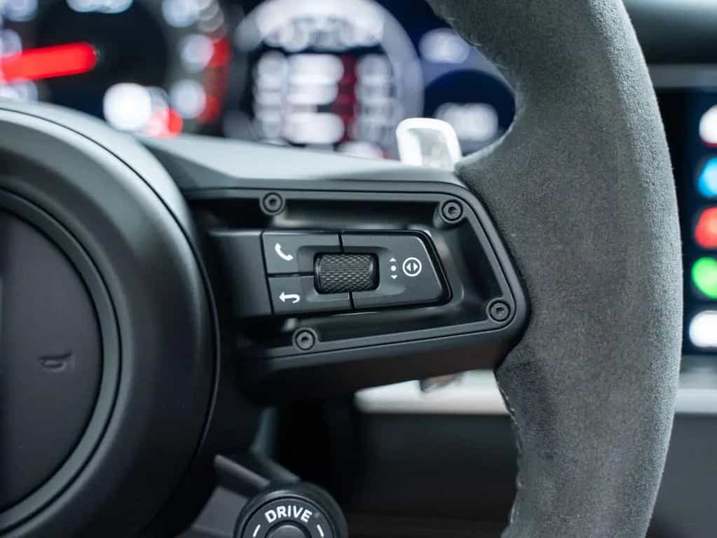 Porsche Panamera GTS 10/2023-photo-37