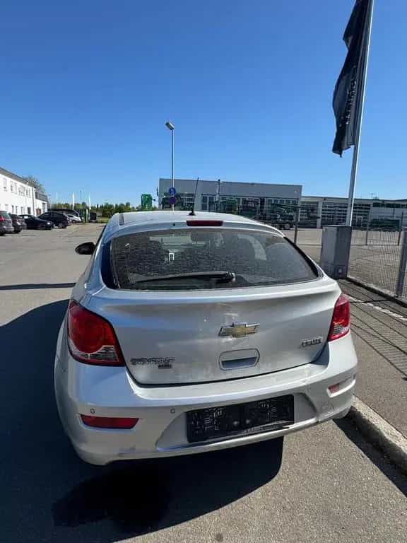 Chevrolet Cruze 1.6 LS 01/2012-photo-5