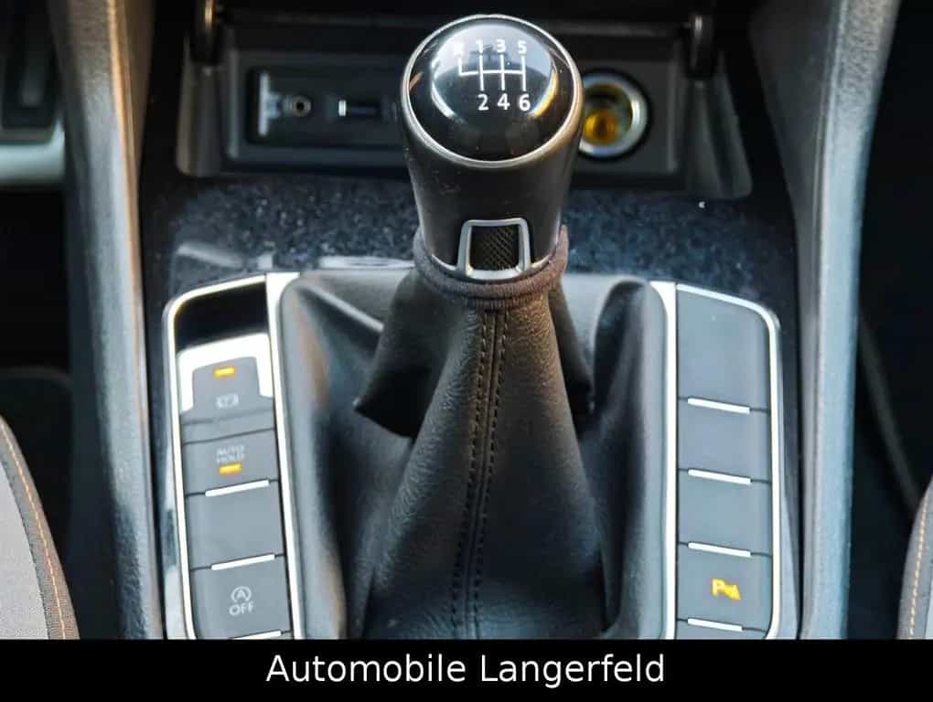 Volkswagen Golf Sportsvan VII Allstar NAVI KAMERA PDC AHK 02/2016-photo-20