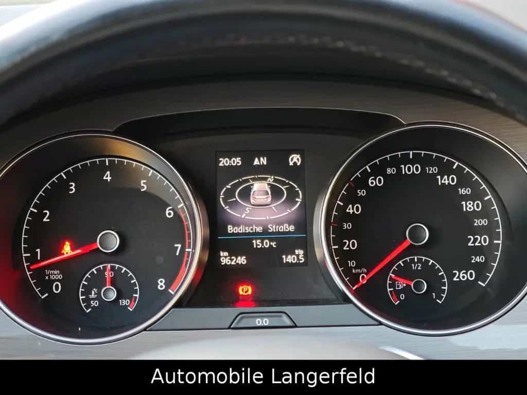 Volkswagen Golf Sportsvan VII Allstar NAVI KAMERA PDC AHK 02/2016-photo-27