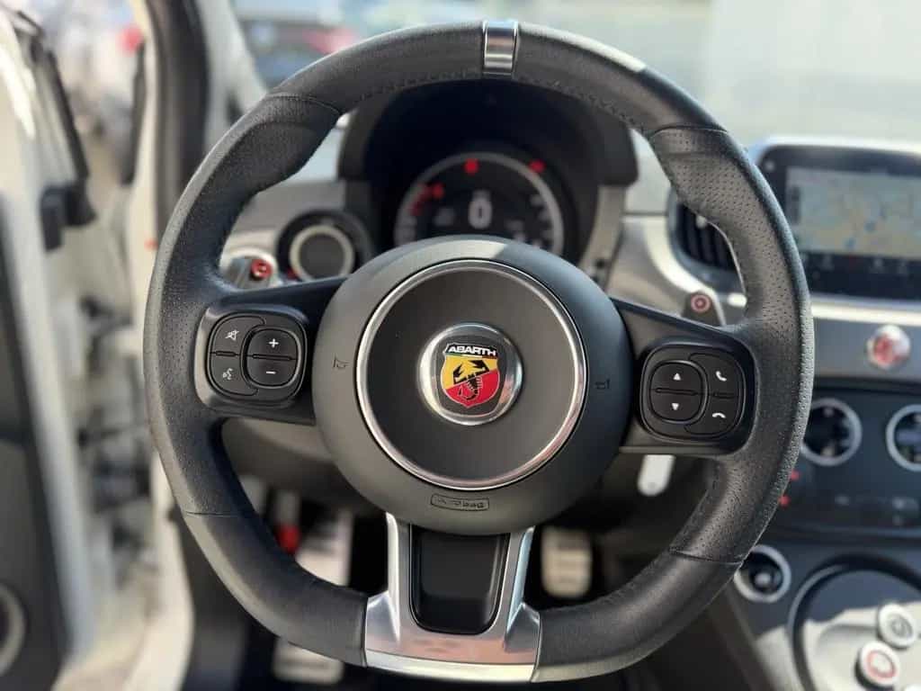 Abarth 595 Turismo 1.4 T-Jet 16V Automatik*Leder 06/2021-photo-11