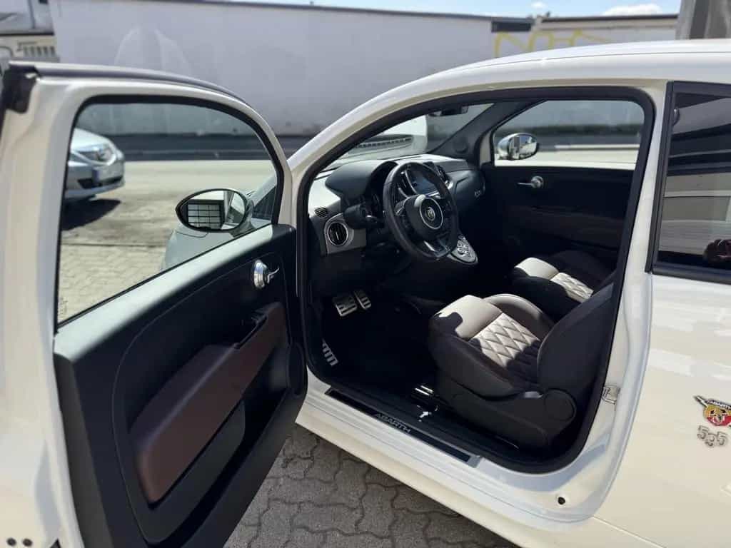 Abarth 595 Turismo 1.4 T-Jet 16V Automatik*Leder 06/2021-photo-8