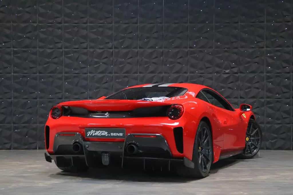 Ferrari 488 Pista - Carbon Wheels - VAT -Harness -Carbon 08/2020-photo-1