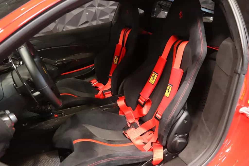 Ferrari 488 Pista - Carbon Wheels - VAT -Harness -Carbon 08/2020-photo-5