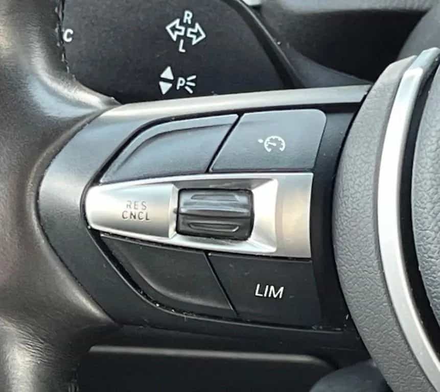 BMW X2 sDrive 20 i Advantage Plus 09/2020-photo-24
