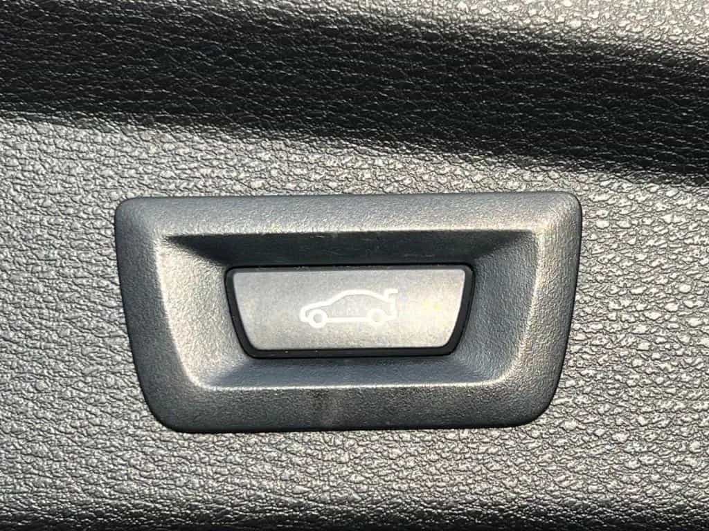 BMW X2 sDrive 20 i Advantage Plus 09/2020-photo-26