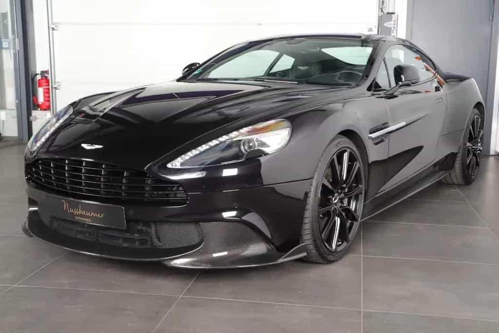 Aston Martin Vanquish S 11/2017-photo-1