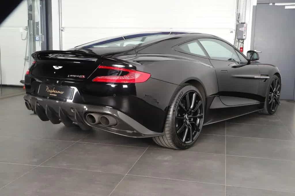 Aston Martin Vanquish S 11/2017-photo-34