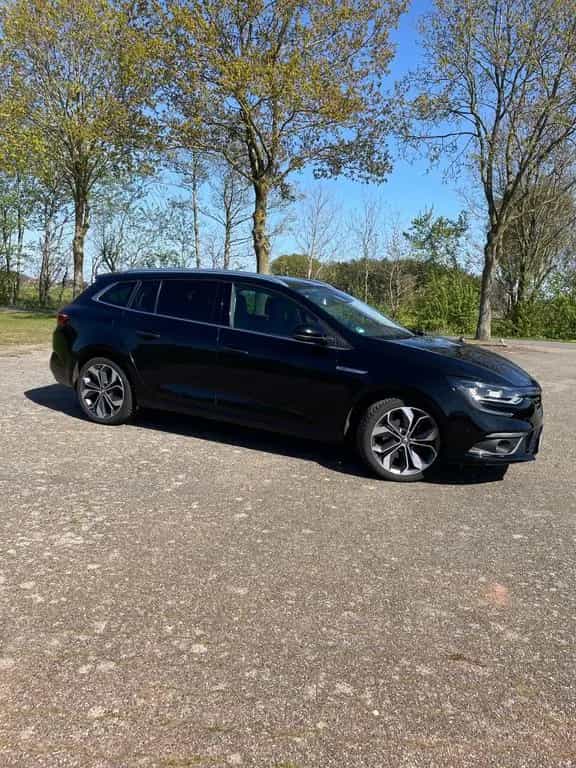 Renault Megane TCe 160 GPF Bose Edition Grandtour Bo... 09/2019-photo-0