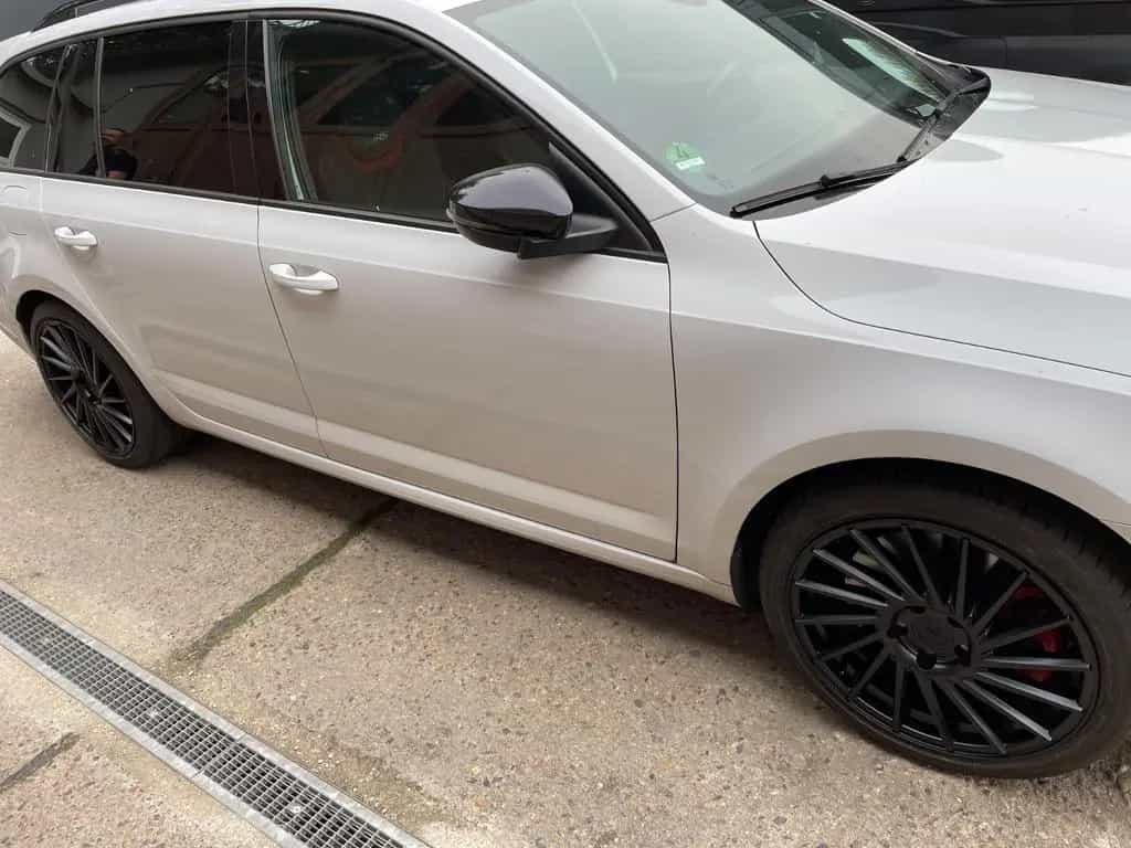 Skoda Octavia 2.0 TSI DSG RS Combi RS 10/2019-photo-1