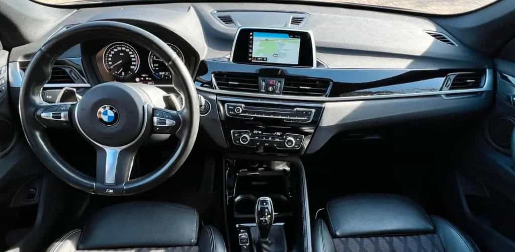 BMW X1 sDrive 20 i xLine 06/2019-photo-17
