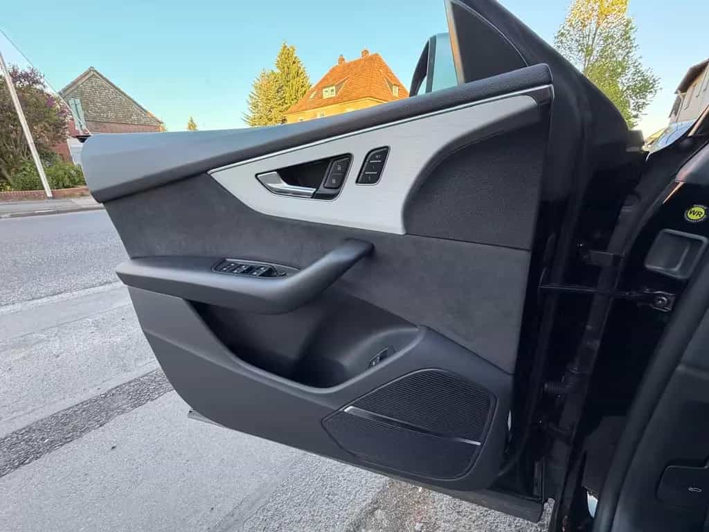 Audi SQ8 4.0 TFSI quattro +AHK+Tour+StHz+B&O+HUD+22"+ 04/2021-photo-16