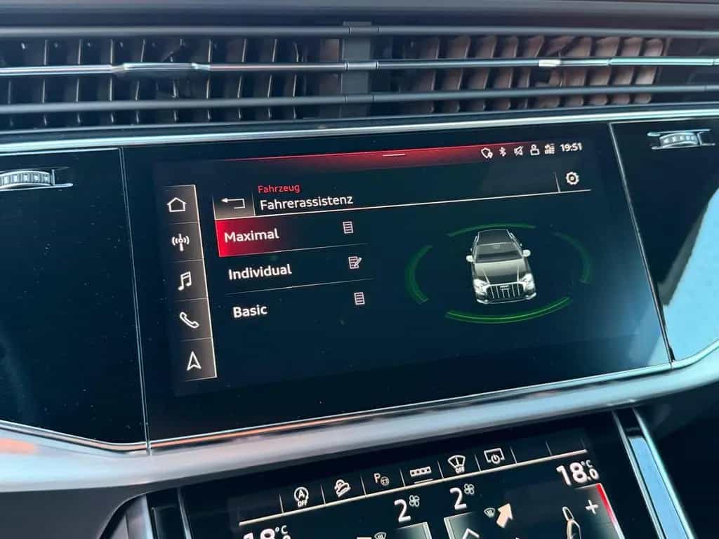 Audi SQ8 4.0 TFSI quattro +AHK+Tour+StHz+B&O+HUD+22"+ 04/2021-photo-30