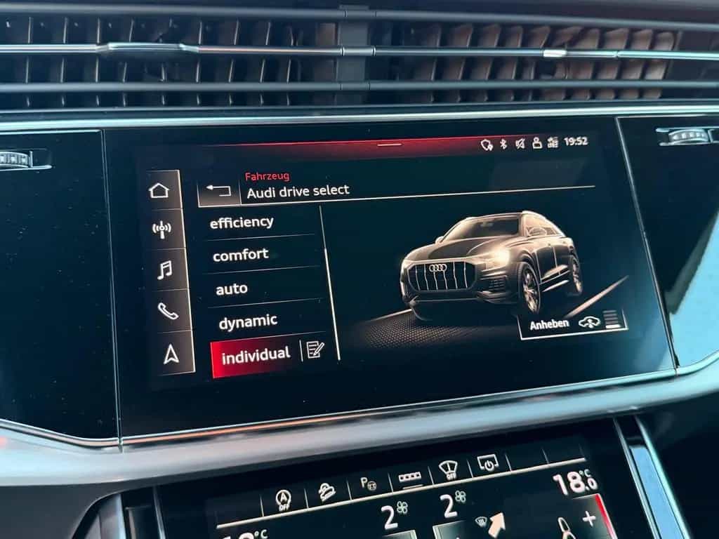 Audi SQ8 4.0 TFSI quattro +AHK+Tour+StHz+B&O+HUD+22"+ 04/2021-photo-32