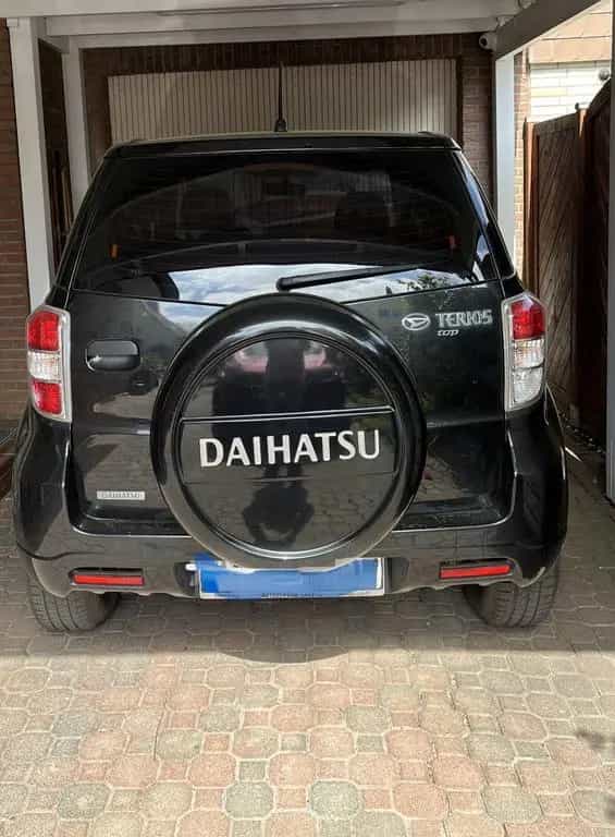 Daihatsu Terios 1,5 2WD schwarz 12/2009-photo-0