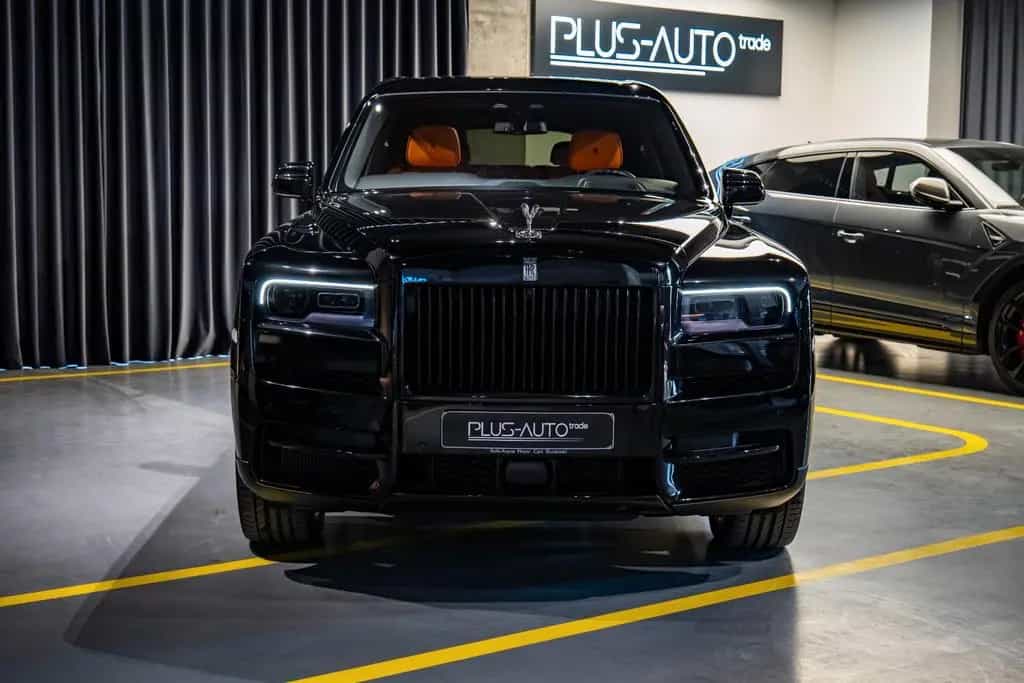 Rolls-Royce Cullinan 10/2023-photo-1