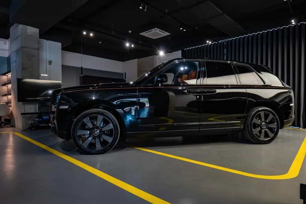 Rolls-Royce Cullinan 10/2023-photo-10