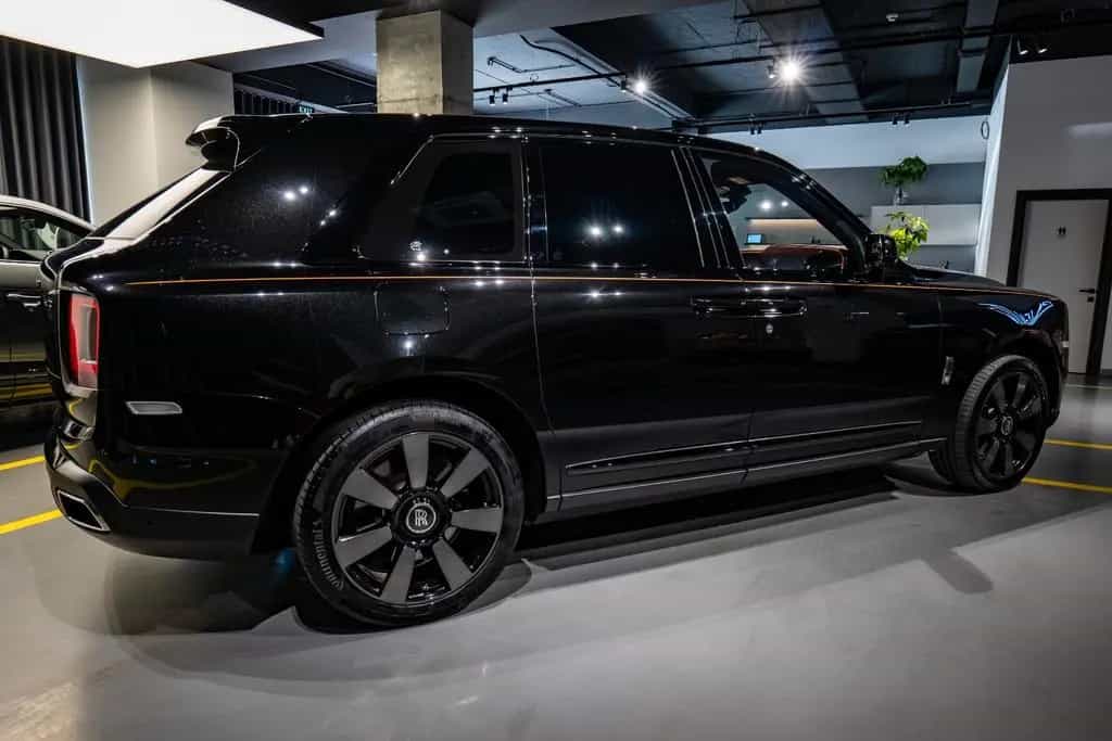 Rolls-Royce Cullinan 10/2023-photo-14