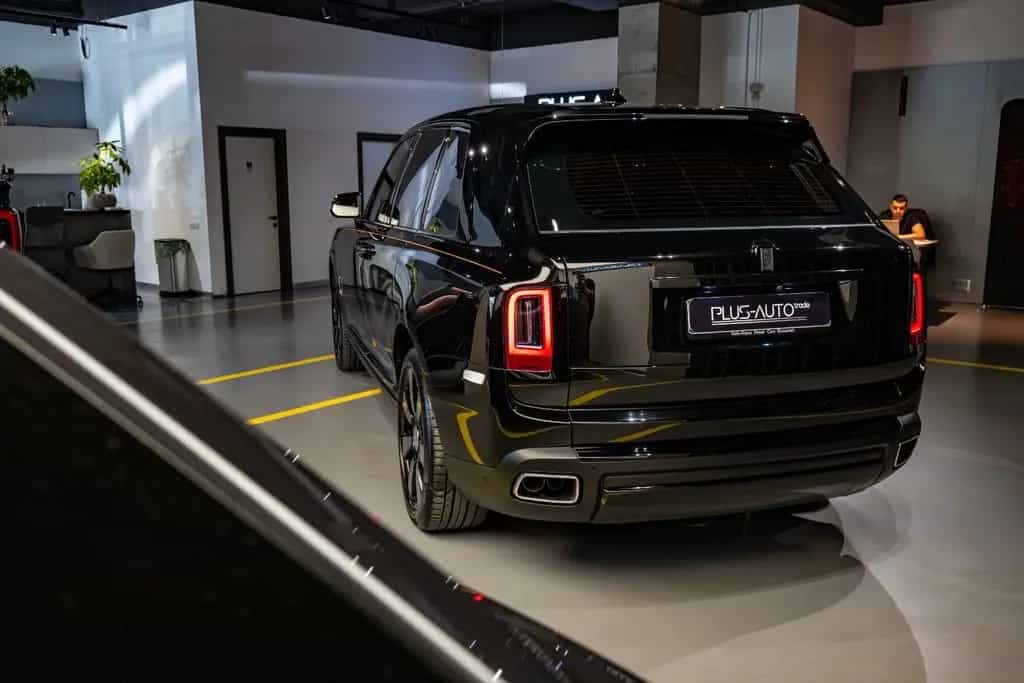 Rolls-Royce Cullinan 10/2023-photo-15