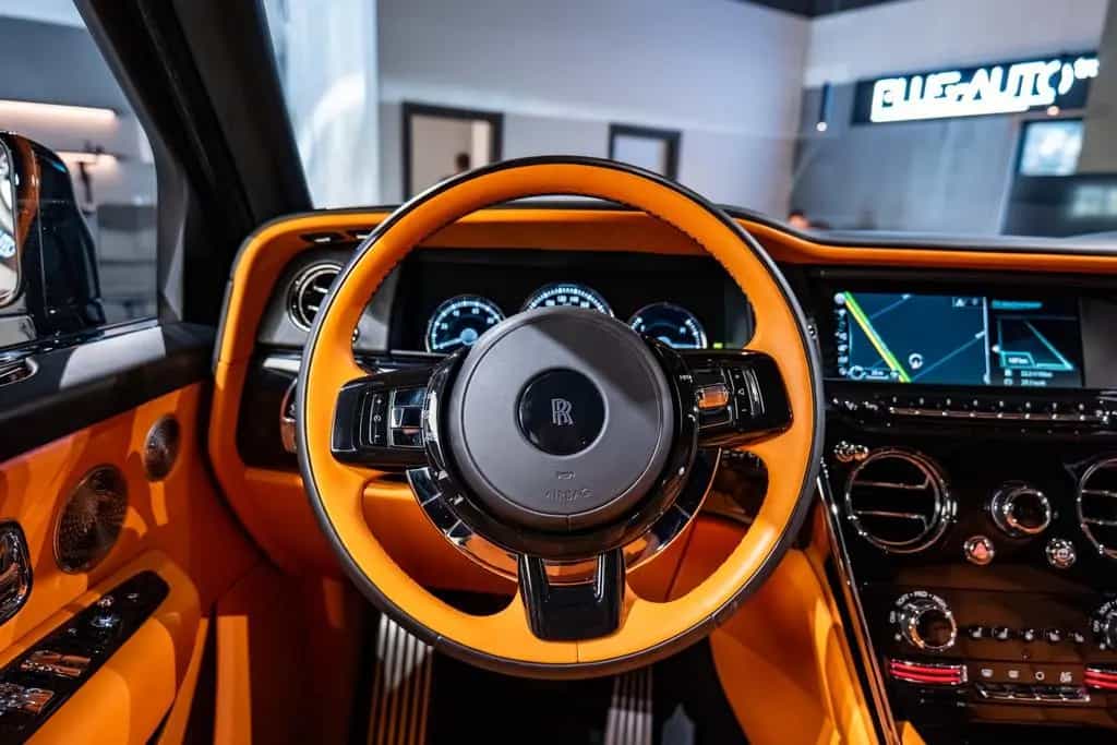Rolls-Royce Cullinan 10/2023-photo-19