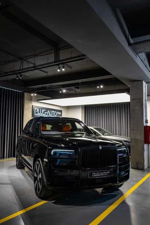 Rolls-Royce Cullinan 10/2023-photo-3