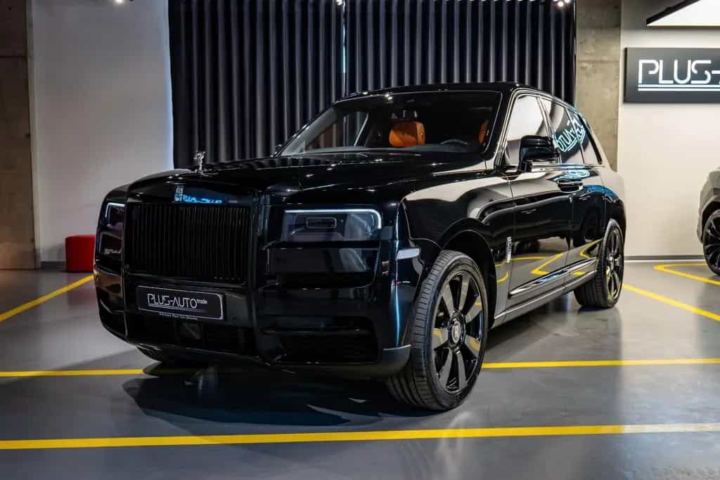 Rolls-Royce Cullinan 10/2023-photo-4