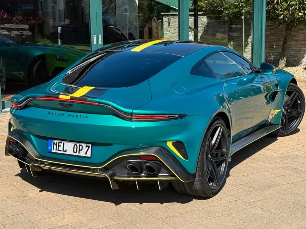 Aston Martin V8 Vantage / CARBON / VOLL / NP 270 T€ / TRAUM! 06/2024-photo-11