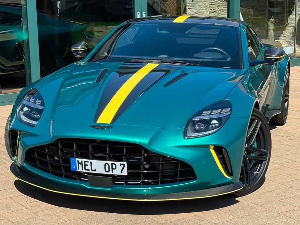 Aston Martin V8 Vantage / CARBON / VOLL / NP 270 T€ / TRAUM! 06/2024-photo-2