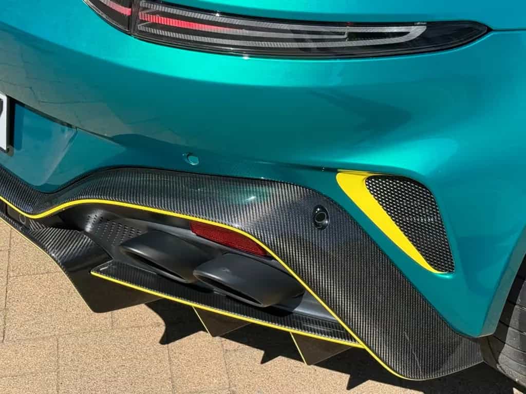 Aston Martin V8 Vantage / CARBON / VOLL / NP 270 T€ / TRAUM! 06/2024-photo-21