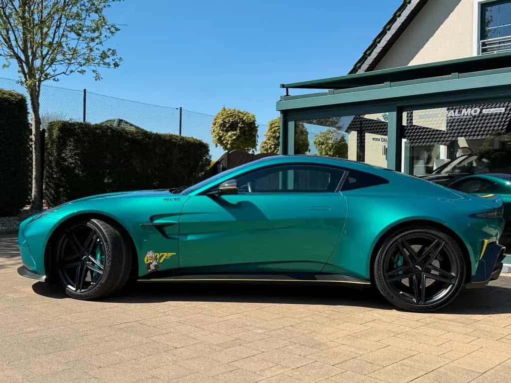 Aston Martin V8 Vantage / CARBON / VOLL / NP 270 T€ / TRAUM! 06/2024-photo-6