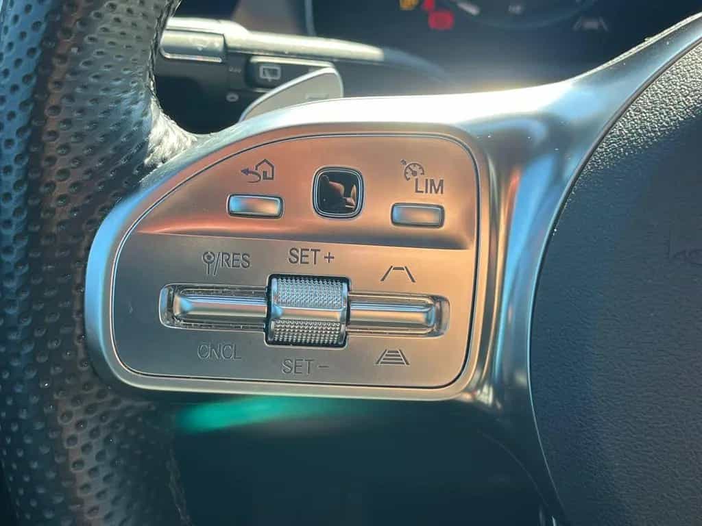 Mercedes-Benz CLA-Class 220 d AMG Edition 1 NIGHT*MULTIBEAM.*DISTR. 04/2020-photo-24