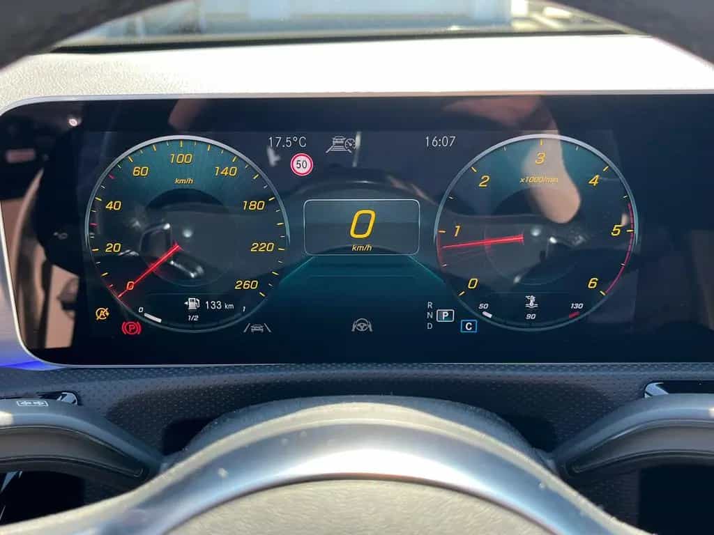 Mercedes-Benz CLA-Class 220 d AMG Edition 1 NIGHT*MULTIBEAM.*DISTR. 04/2020-photo-26