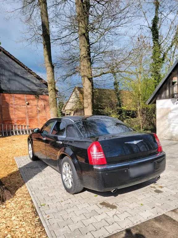 Chrysler 300C 5.7 V8 HEMI 11/2004-photo-6