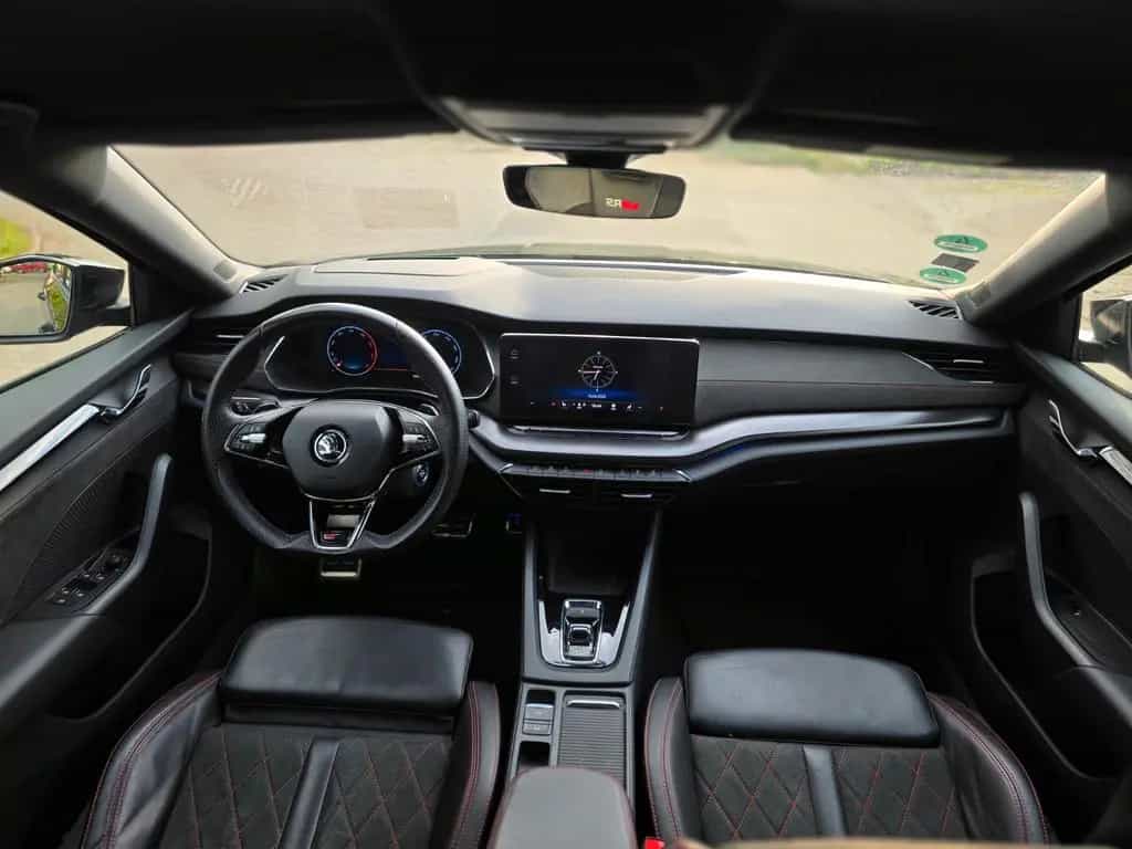 Skoda Octavia 2.0 TDI DSG RS Combi RS 11/2022-photo-10