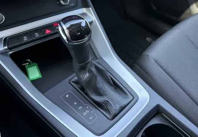 Audi Q3 40 2,0 TFSI quattro Pano LED.SHZ.AHK 06/2019-photo-26