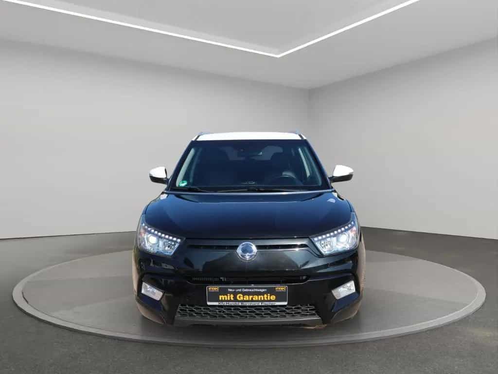 Ssangyong Tivoli 1.6 e-XDi 160 /KAMERA/LEDER/LED 12/2015-photo-0