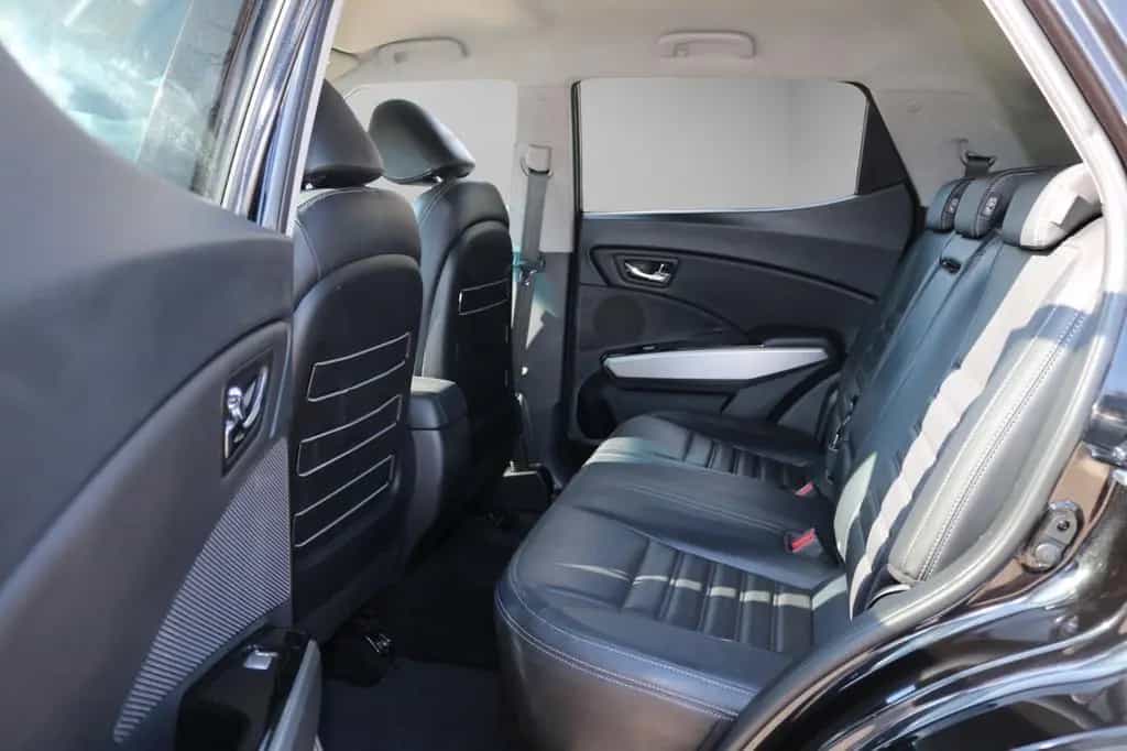Ssangyong Tivoli 1.6 e-XDi 160 /KAMERA/LEDER/LED 12/2015-photo-9