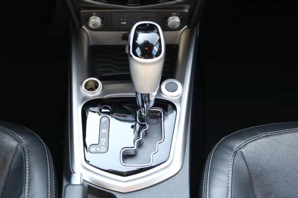 Ssangyong Tivoli 1.6 e-XDi 160 /KAMERA/LEDER/LED 12/2015-photo-23