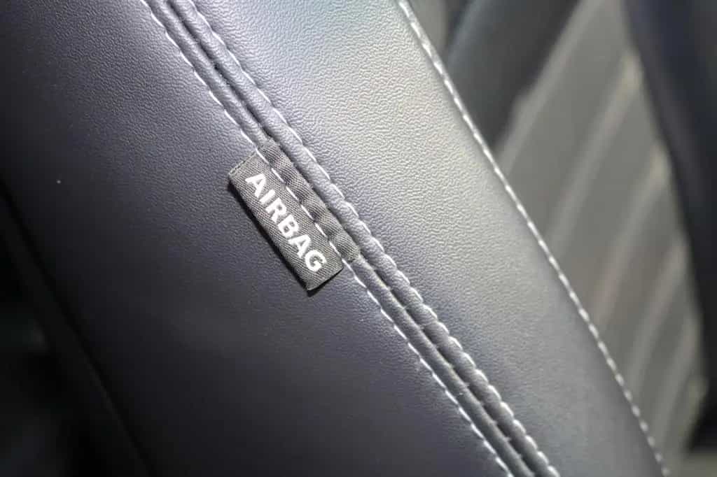 Ssangyong Tivoli 1.6 e-XDi 160 /KAMERA/LEDER/LED 12/2015-photo-29