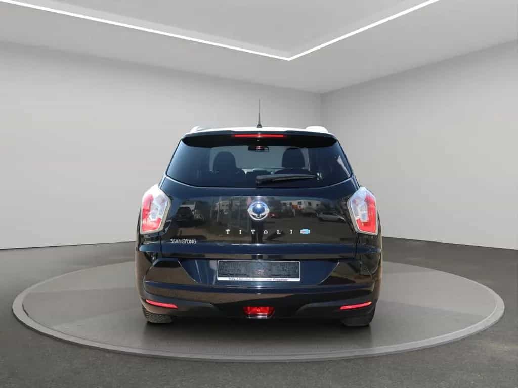 Ssangyong Tivoli 1.6 e-XDi 160 /KAMERA/LEDER/LED 12/2015-photo-4