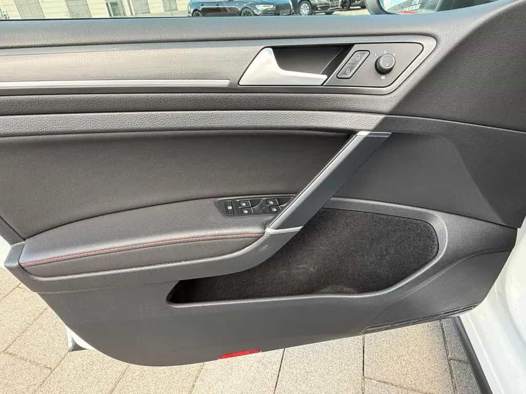 Volkswagen Golf 7 GTI Performance|PANO|HONEYCOMB|KAMERA 11/2019-photo-18