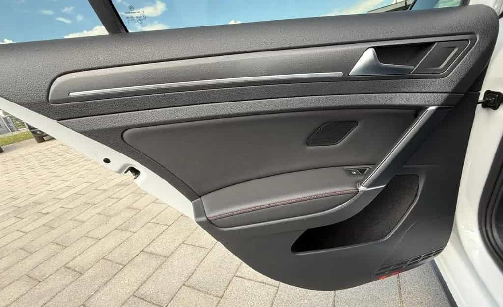 Volkswagen Golf 7 GTI Performance|PANO|HONEYCOMB|KAMERA 11/2019-photo-19