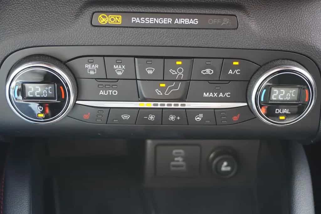 Ford Kuga 1.5 EcoBoost ST-Line X LED Navi Head-Up PDC 09/2020-photo-18