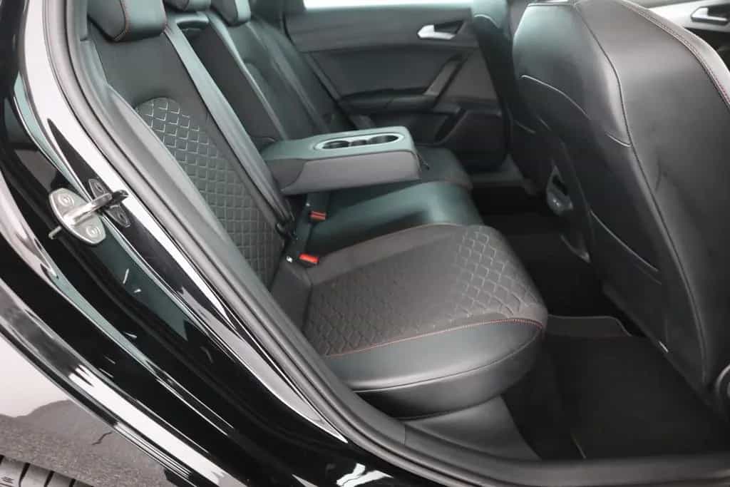 Seat Leon ST 1.5 eTSI DSG FR LED Navi Kamera ACC DAB 04/2022-photo-23