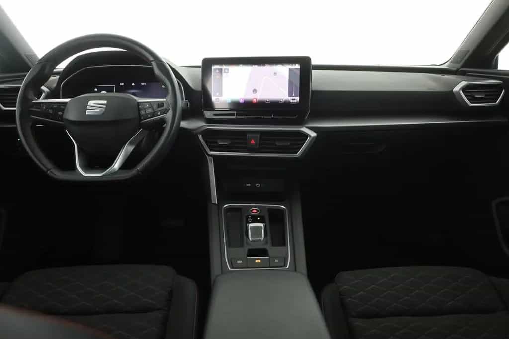 Seat Leon ST 1.5 eTSI DSG FR LED Navi Kamera ACC DAB 04/2022-photo-8