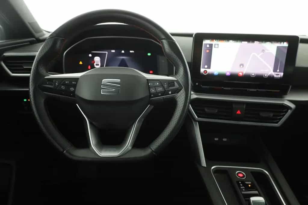 Seat Leon ST 1.5 eTSI DSG FR LED Navi Kamera ACC DAB 04/2022-photo-9