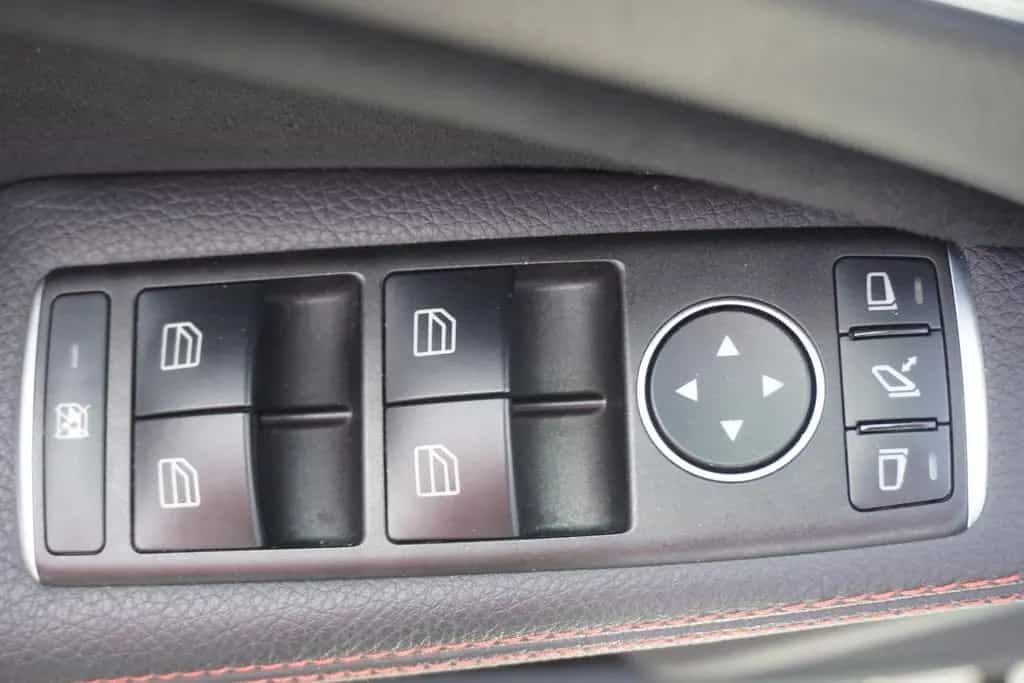 Mercedes-Benz A 45 AMG A45 AMG 4Matic LED HarmanKardon Panorama Navi 04/2017-photo-14
