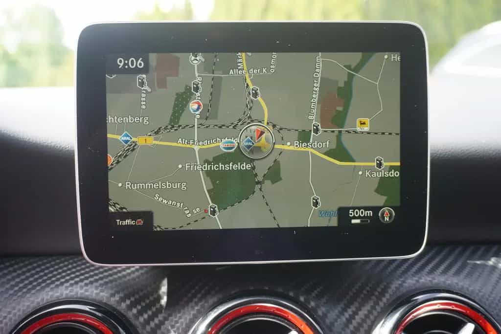 Mercedes-Benz A 45 AMG A45 AMG 4Matic LED HarmanKardon Panorama Navi 04/2017-photo-21