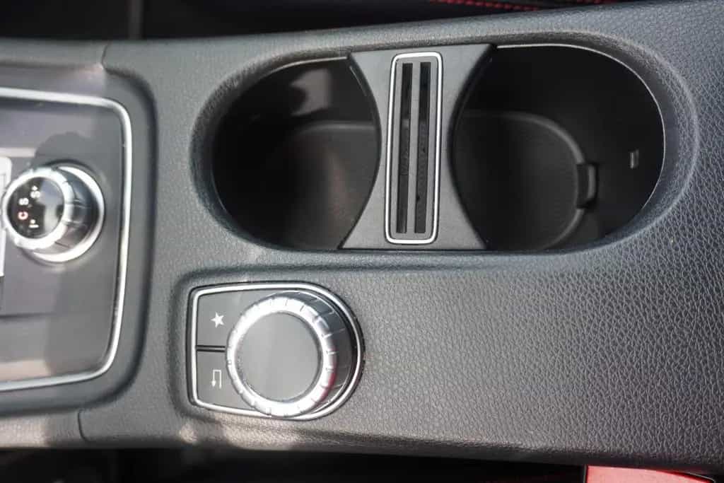 Mercedes-Benz A 45 AMG A45 AMG 4Matic LED HarmanKardon Panorama Navi 04/2017-photo-31