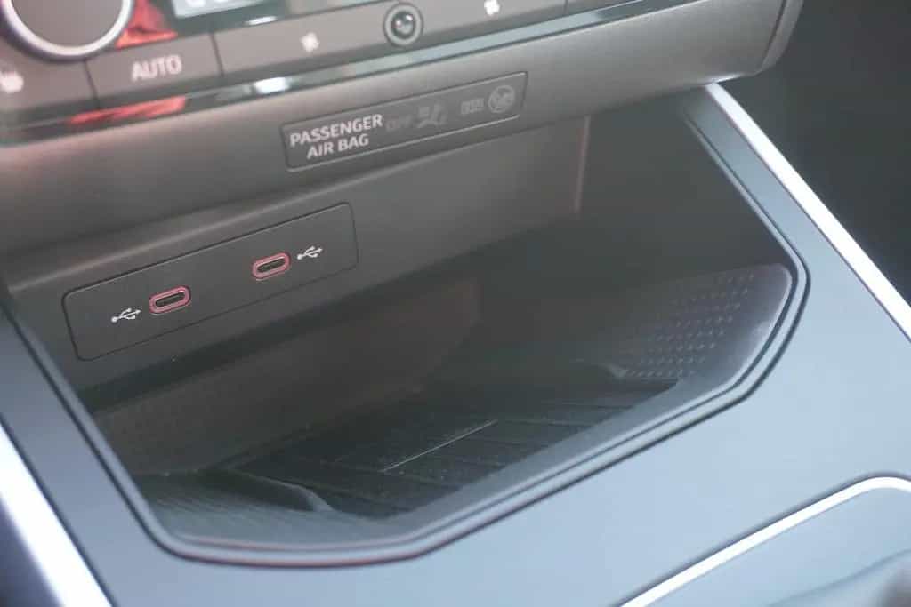 Seat Arona 1.5 TSI FR DSG LED Navi Sitzheizung ACC 03/2023-photo-22